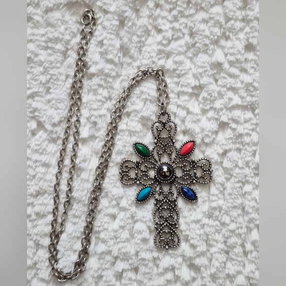 Vintage Avon Romanesque Silver Tone Filigree Cross Necklace - Picture 1 of 8